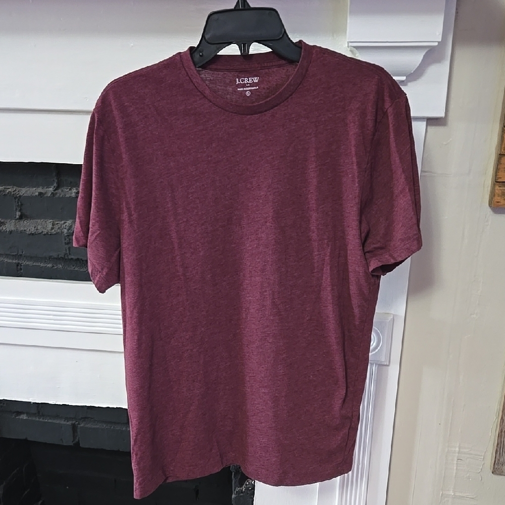 J. Crew Men's Maroon T-Shirt